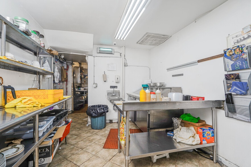 More Photos Of 1969 Bath Ave, Brooklyn Specialty For Sale