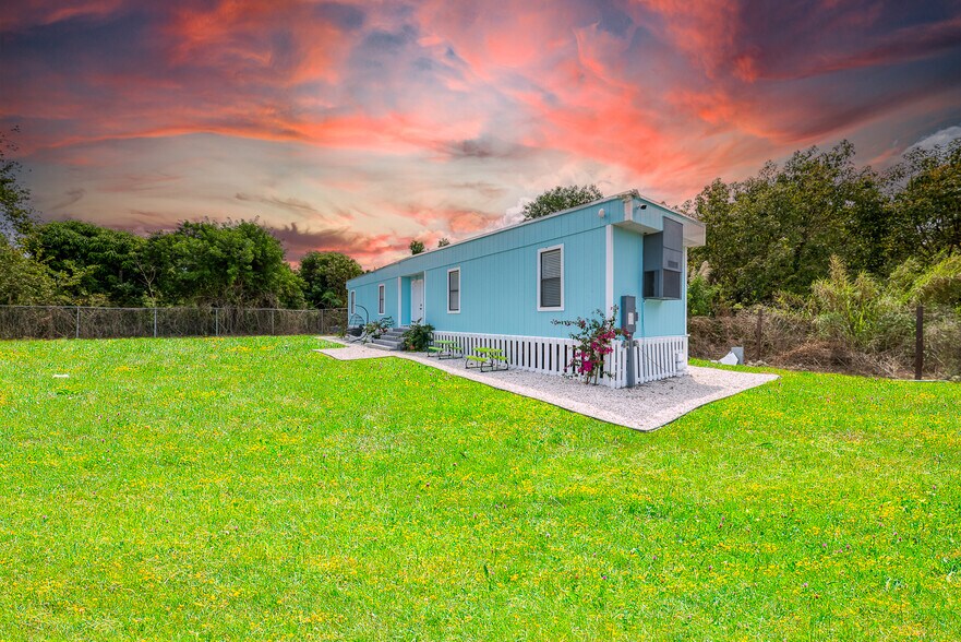 More Photos Of 19604 SW 147th Ave, Miami Land For Lease