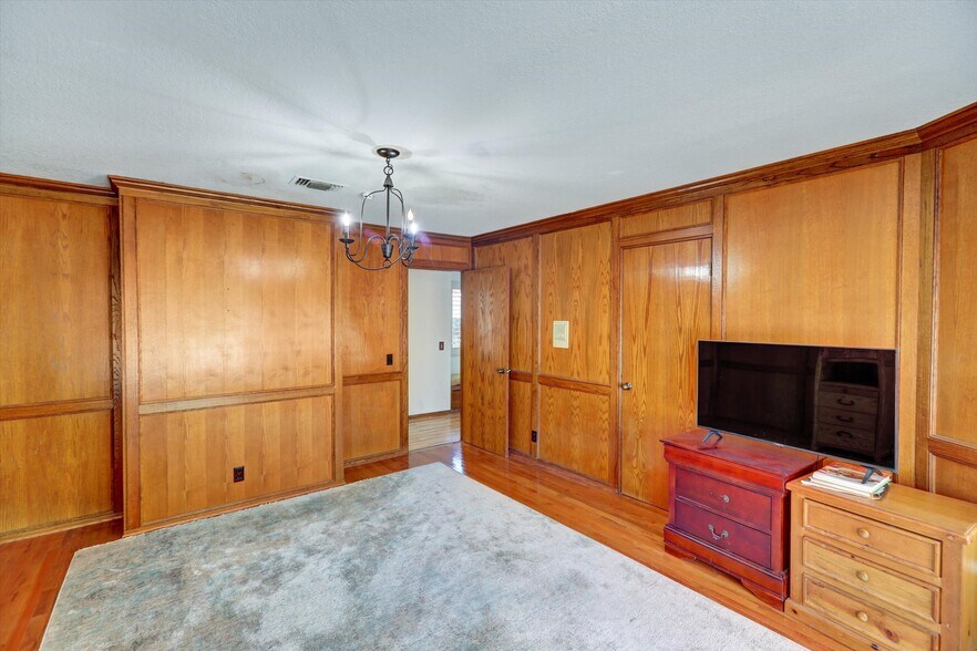 More Photos Of 784 Pomello Dr, Claremont Assisted Living For Lease