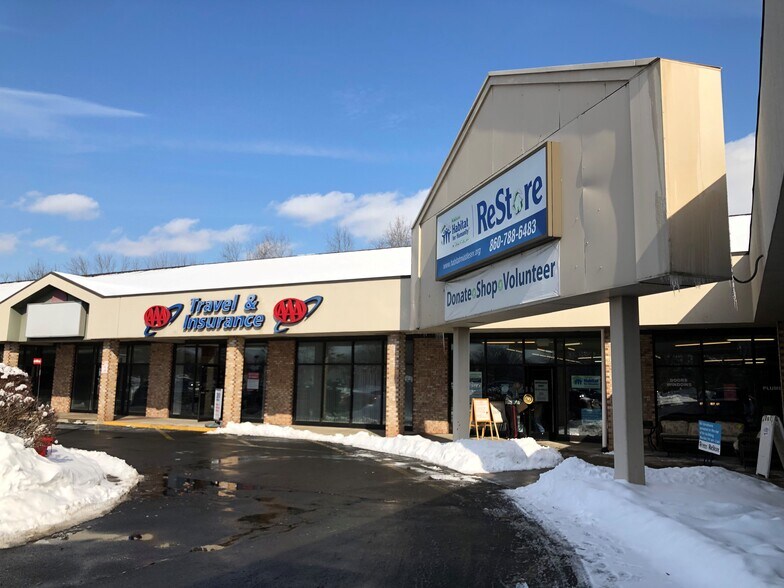 More Photos Of 34 Shunpike Rd, Cromwell Freestanding For Lease