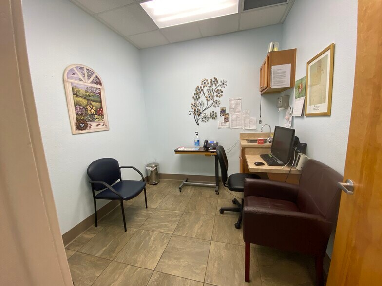 More Photos Of 741 CR 466, Lady Lake Medical For Lease