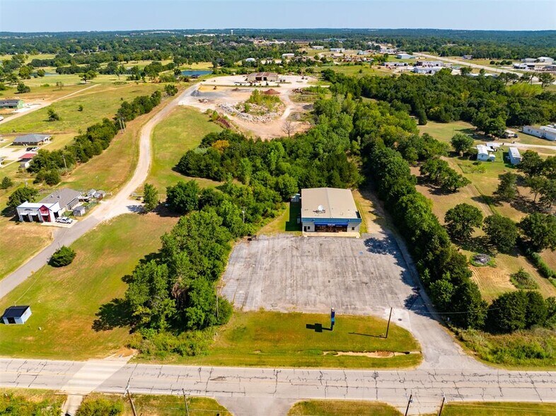 More Photos Of 1110 Stothers Ave, Seminole Theater Concert Hall For Sale
