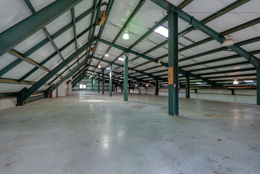 More Photos Of 2 Brewery Ln, Elverson Distribution For Lease