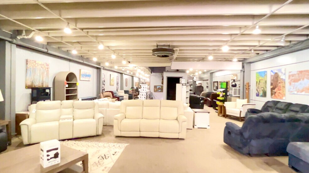 More Photos Of 174 W 200 N, Cedar City General Retail For Sale