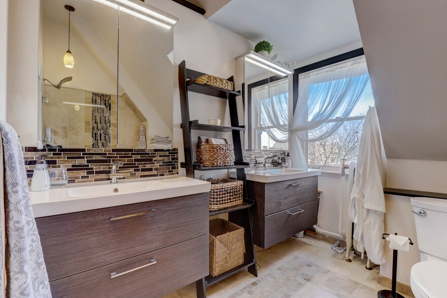 More Photos Of 3209 W Wells St, Milwaukee Hospitality For Sale