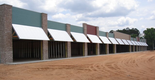 More Photos Of 119 Azalea Dr, Baxley Storefront For Lease