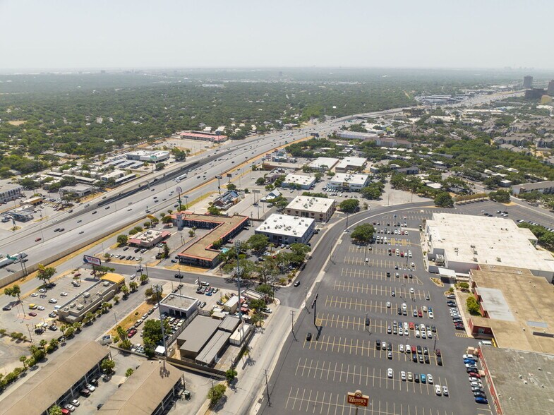 More Photos Of 9502 Computer Dr, San Antonio Medical For Sale