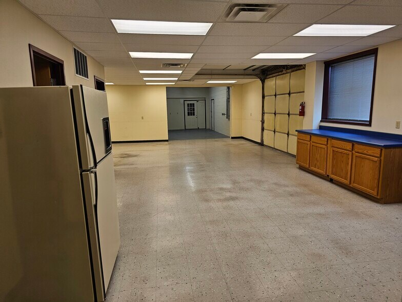 More Photos Of 2336 E Platte Ave, Colorado Springs Industrial For Sale