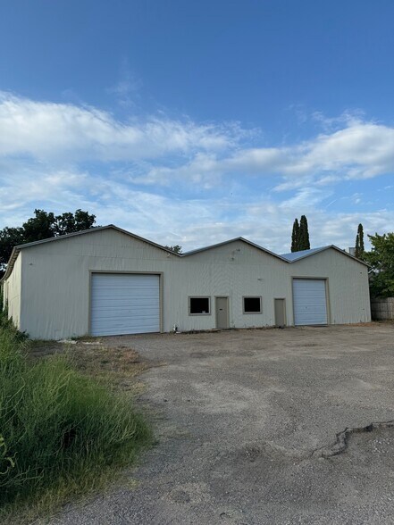 Primary Photo Of 813 King Plz, Shreveport Industrial For Lease