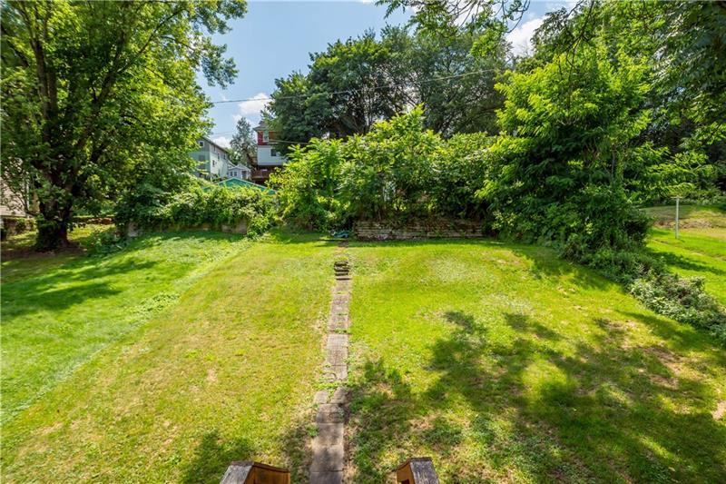 More Photos Of 626 5th Ave, Coraopolis Office Residential For Sale