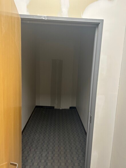 More Photos Of 2631 N Shields Blvd, Oklahoma City Freestanding For Lease