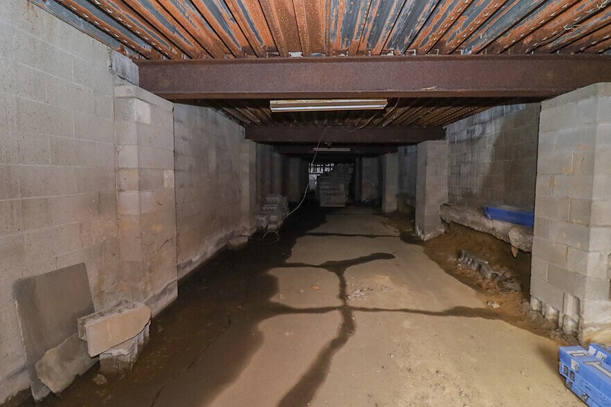 More Photos Of 704 California Ave, Rochester Industrial For Sale