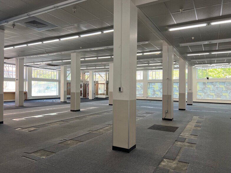 More Photos Of 2300 Shattuck Ave, Berkeley Office For Lease