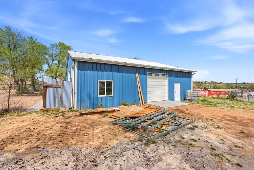 More Photos Of 627 S 31st St, Colorado Springs Light Manufacturing For Sale
