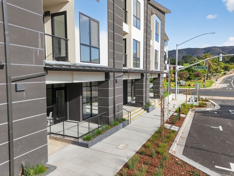 More Photos Of 889 Mc Lellan Dr S, South San Francisco Apartments For Sale