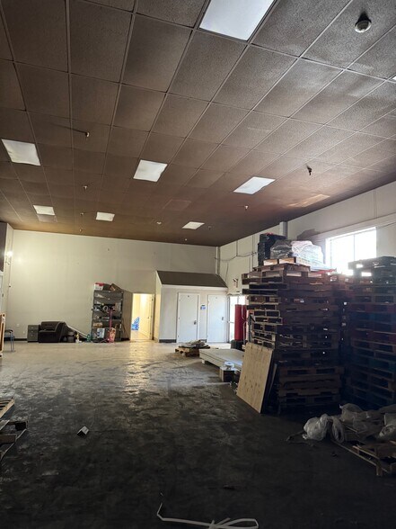 More Photos Of 16440 Ashland Ave, San Lorenzo Warehouse For Lease
