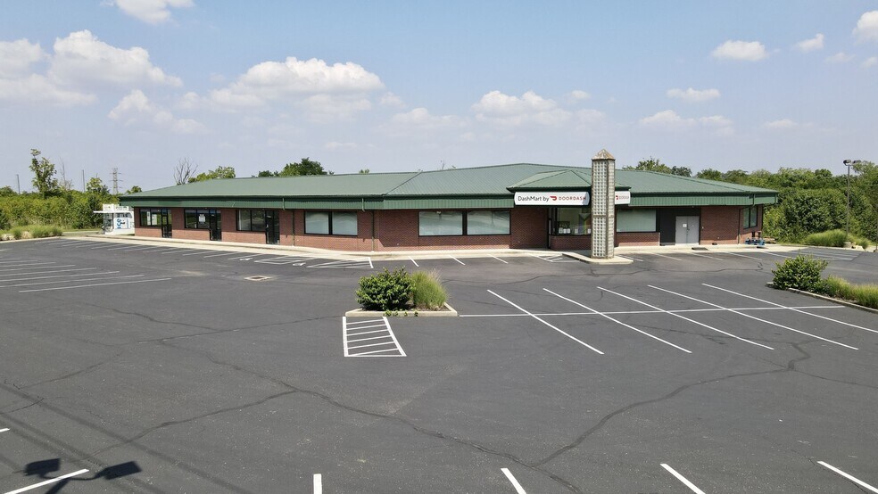 More Photos Of 6368 Pleasant Ave, Fairfield Freestanding For Lease