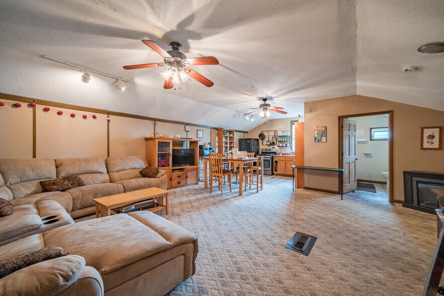 More Photos Of 406-408 Kirkpatrick St, Syracuse Freestanding For Sale