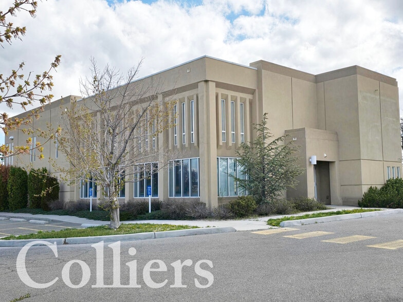 Primary Photo Of 1715 Pole Line Rd E, Twin Falls Bank For Sale