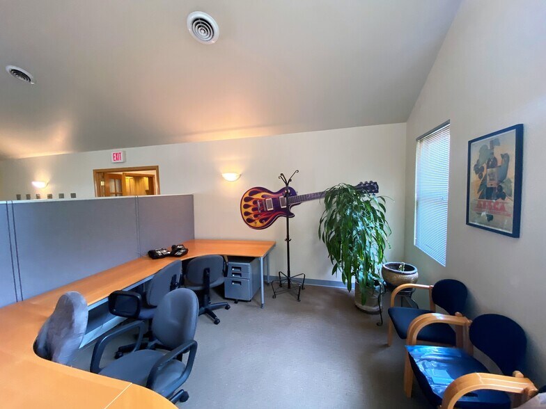 More Photos Of 206 Monroe St, Monroeville Office For Sale