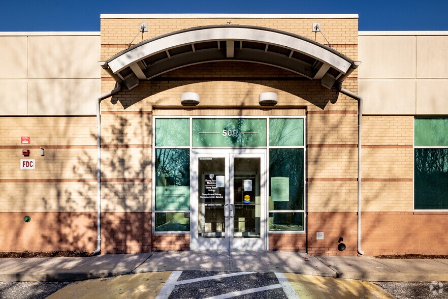 More Photos Of 6 Technology Dr, Setauket Unknown For Lease