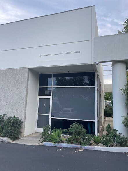 More Photos Of 410 Bryant Cir, Ojai Warehouse For Sale