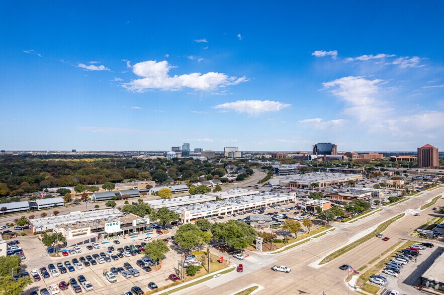 More Photos Of 200-238 W Campbell Rd, Richardson General Retail For Sale