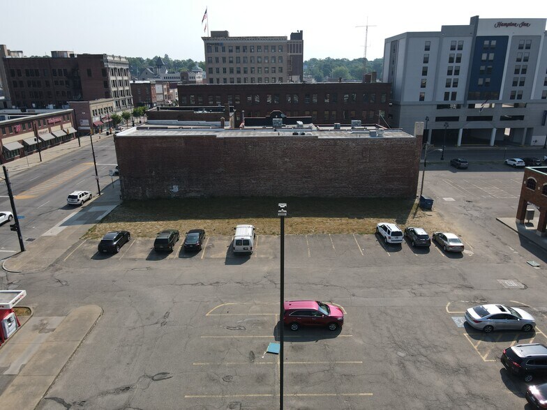 More Photos Of 129 Lincoln Way W, Massillon Land For Lease