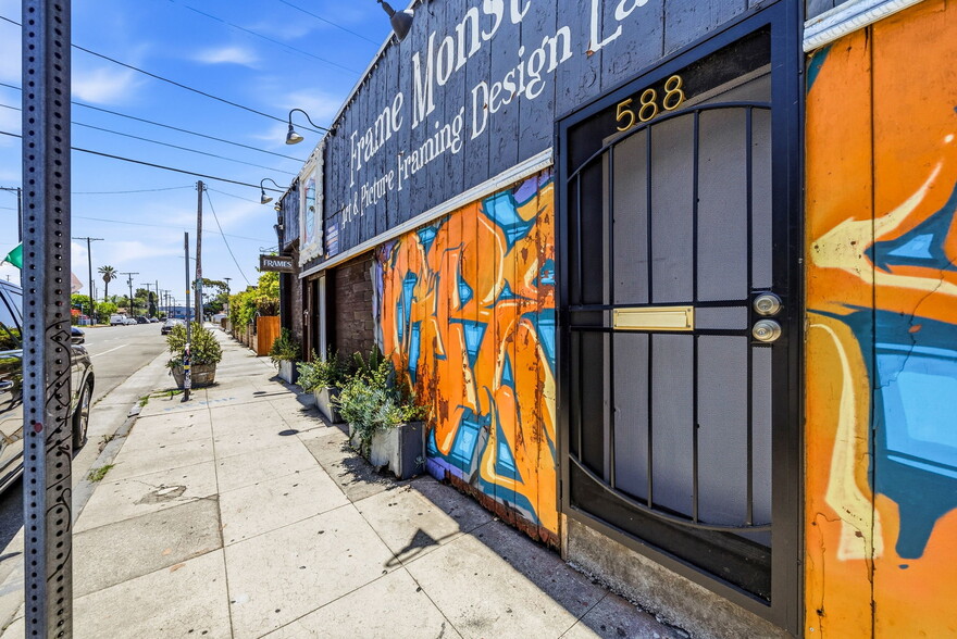 More Photos Of 586 W Avenue 28, Los Angeles Warehouse For Lease