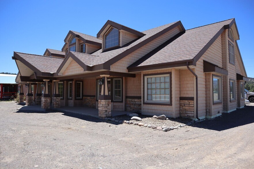 More Photos Of 173 Frontage Rd, South Fork Freestanding For Lease