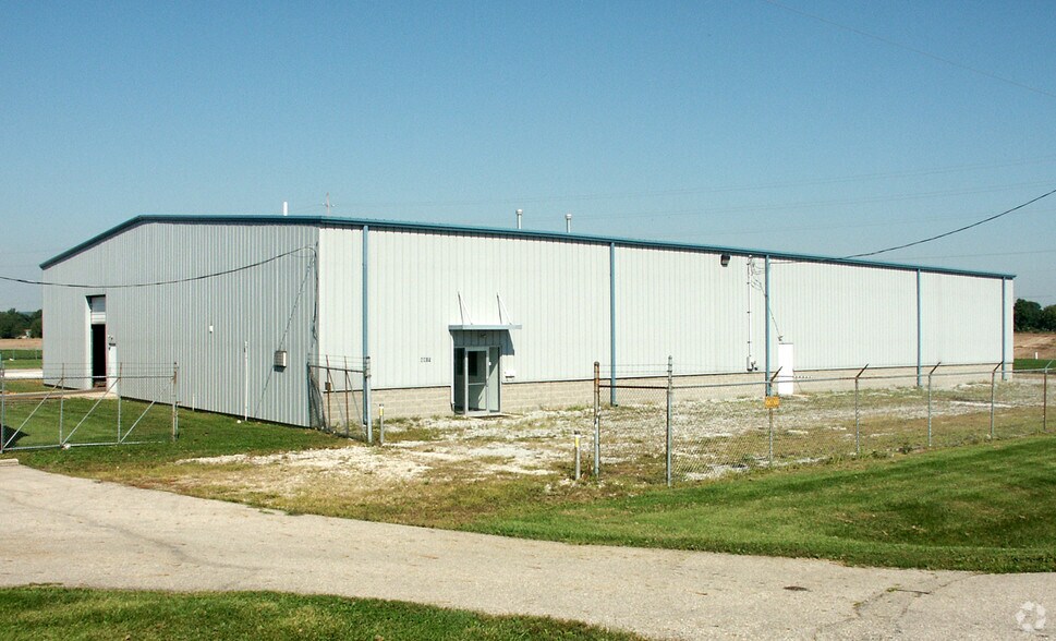 More Photos Of 6915 Urbana Rd, Springfield Warehouse For Lease
