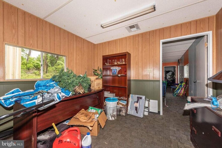 More Photos Of 6712 Dogwood Rd, Woodlawn Schools For Sale