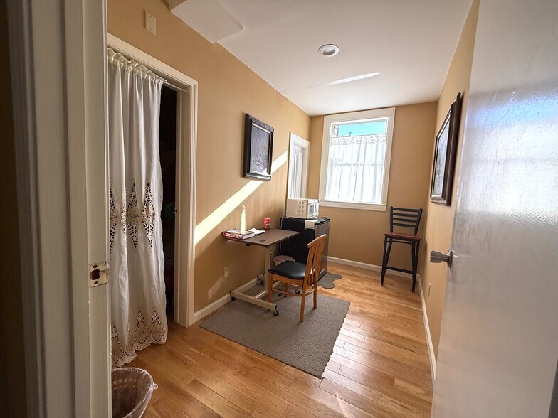 More Photos Of 4442 Mission St, San Francisco Storefront Retail Office For Sale