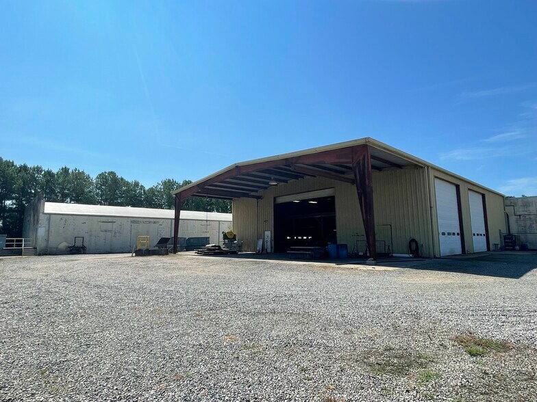 More Photos Of 3209 S Church St, Rocky Mount Warehouse For Sale