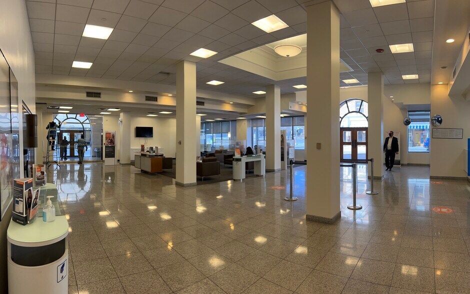 More Photos Of 416 N Stanton St, El Paso Office For Lease