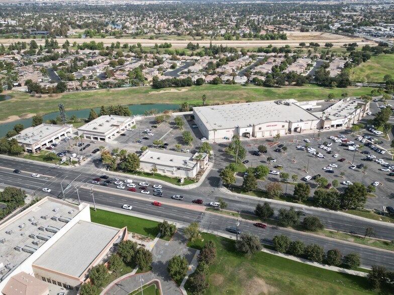 More Photos Of 9530-9600 Hageman Rd, Bakersfield Unknown For Lease