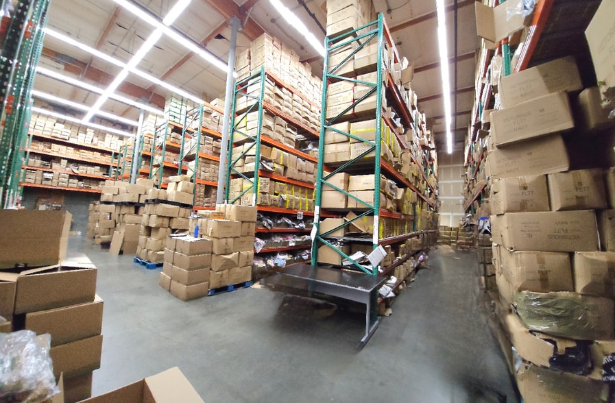 More Photos Of 936-972 E 31st St, Los Angeles Warehouse For Sale