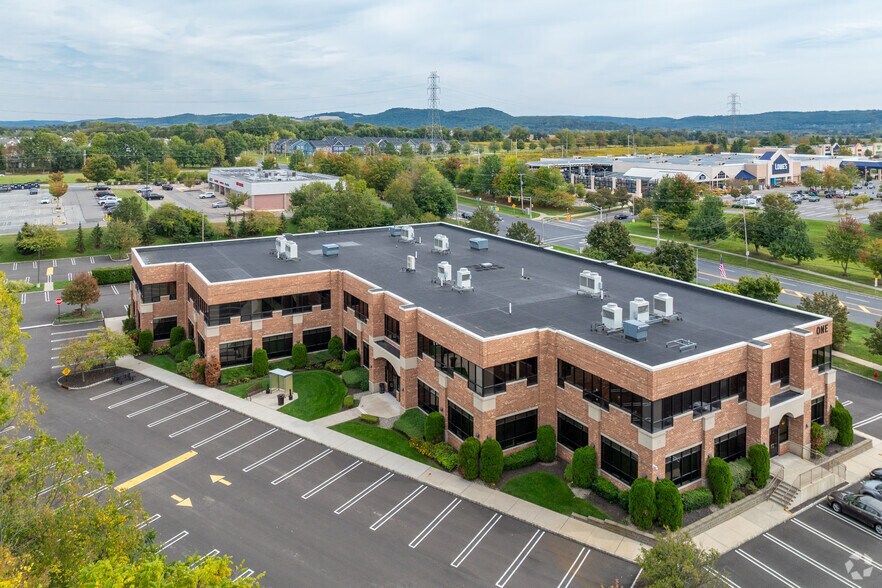 More Photos Of 1 Greenwich St, Stewartsville Medical For Lease