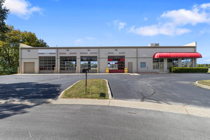 More Photos Of 326 Western Blvd, Greenwood Industrial For Sale