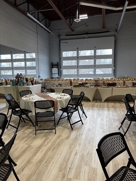 More Photos Of 20602 Telegraph Rd, Brownstown Freestanding For Lease