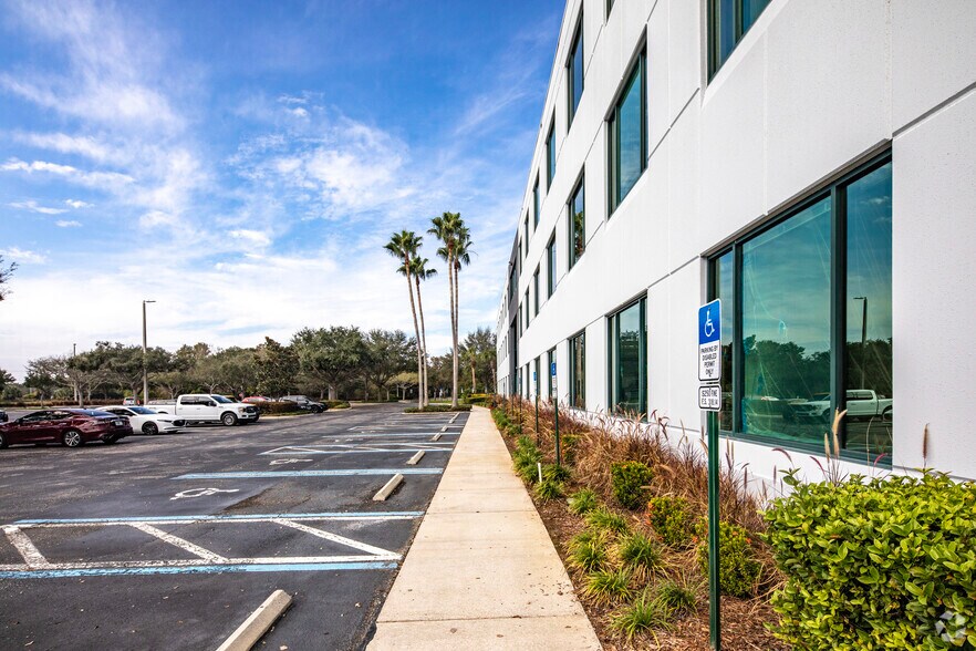 More Photos Of 9119 Corporate Lake Dr, Tampa Office For Lease