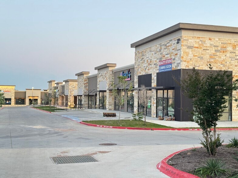 More Photos Of 15101 Ronald Reagan Blvd, Leander General Retail For Sale