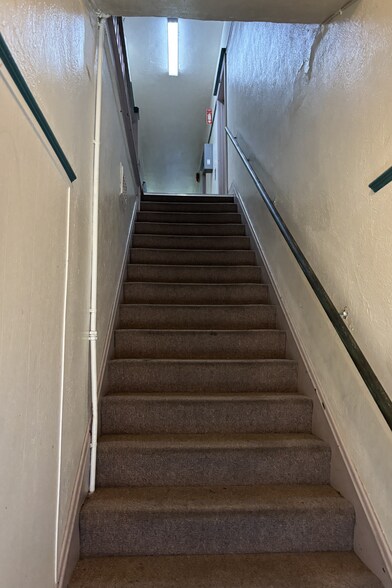 More Photos Of 210 Tunnel Ave, Richmond Apartments For Sale