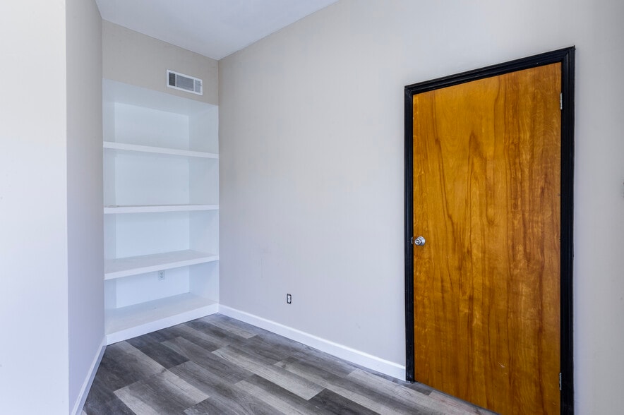 More Photos Of 408 N Euclid Ave, Saint Louis Office For Lease