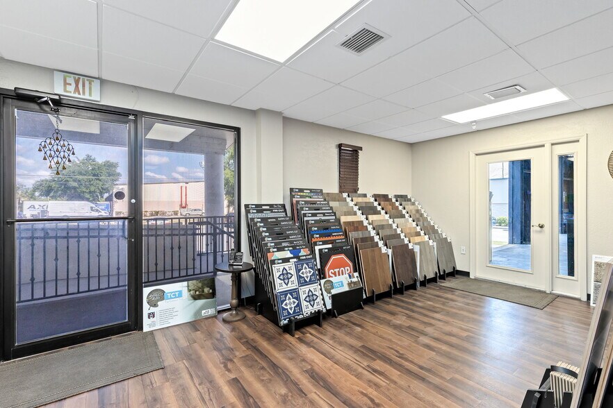 More Photos Of 1356 Bennett Dr, Longwood Distribution For Sale