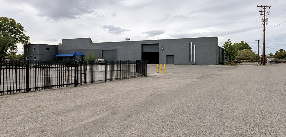 More Photos Of 335 Academy Dr, Corrales Office For Lease