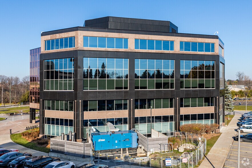 More Photos Of 2934 Baseline Rd, Ottawa Office For Lease