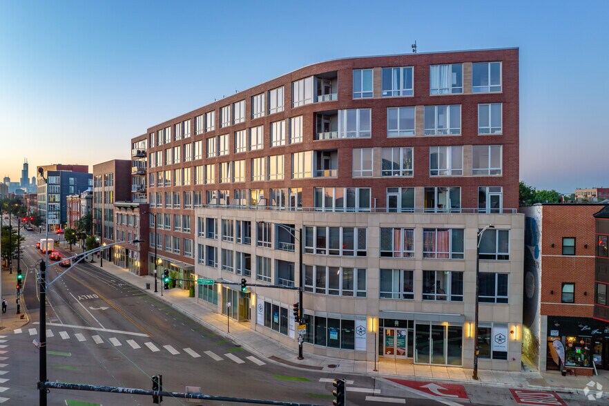 More Photos Of 1980 N Milwaukee Ave, Chicago Apartments For Lease