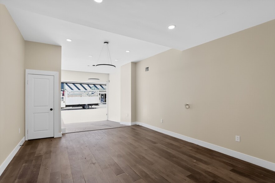 More Photos Of 2624 Germantown Ave, Philadelphia Storefront Retail Residential For Sale