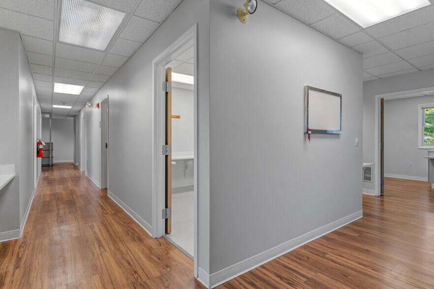 More Photos Of 320 Phillips St, North Kingstown Medical For Sale